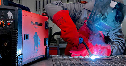 Manuális vagy szinergikus CO hegesztőgép? – Melyik a jobb választás a munkádhoz?