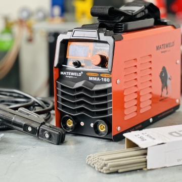 MATEWELD Hungary Buffalo Power™ MMA 160 inverteres hegesztő + Lift Tig funkció, Kofferrel