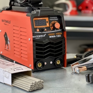 MATEWELD Hungary Buffalo Power™ MMA 160 inverteres hegesztő + Lift Tig funkció, Kofferrel, csomagban